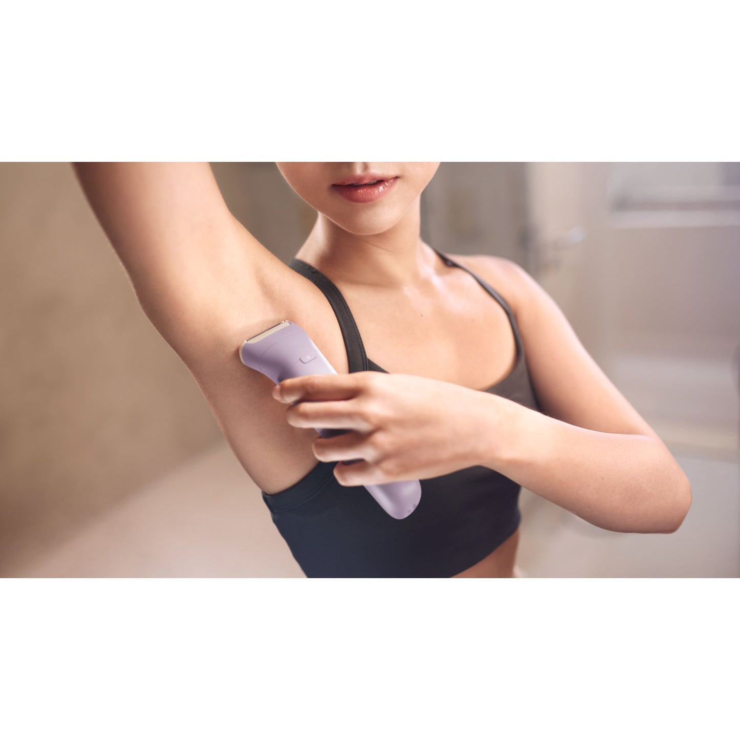 Lady Shaver Series 6000 BRL114/00 Bezvada skuveklis mitrai un sausai lietošanai